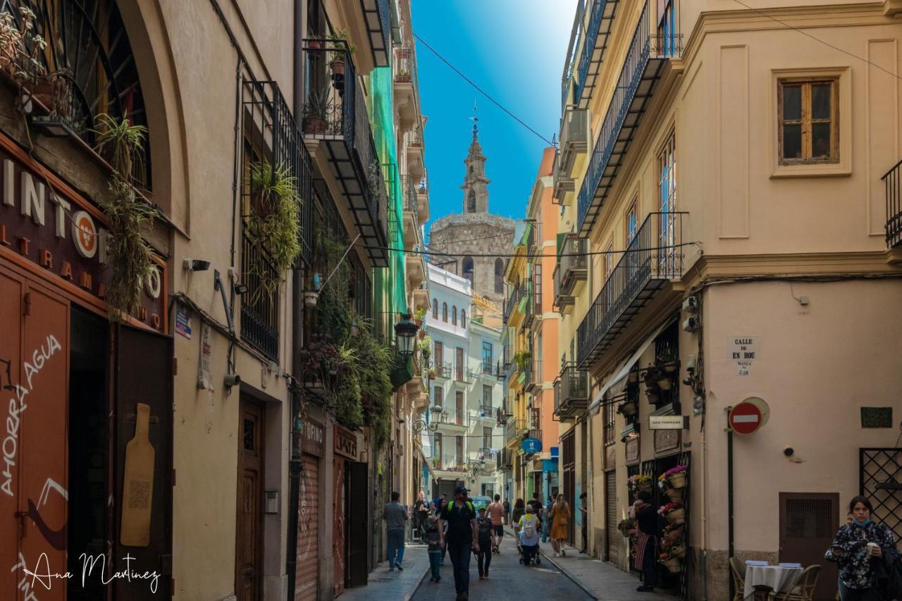 Luminoso. Comodo. Acogedor. Wifi. Junto A Ave Valencia Exterior foto
