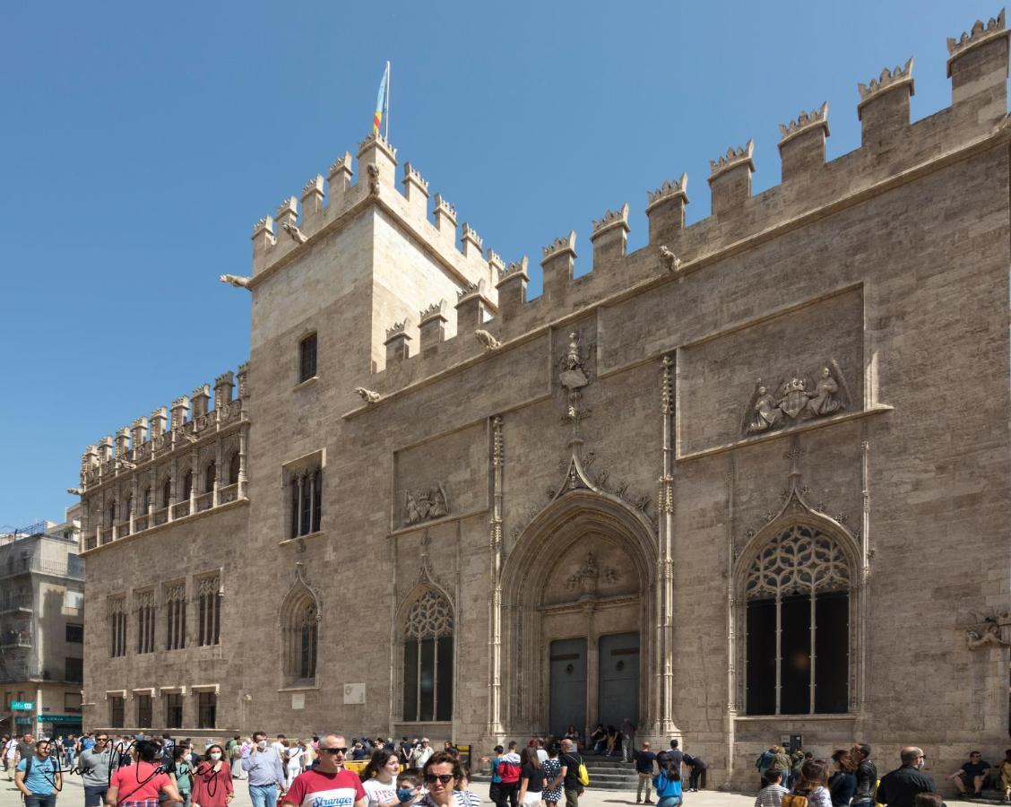 Luminoso. Comodo. Acogedor. Wifi. Junto A Ave Valencia Exterior foto