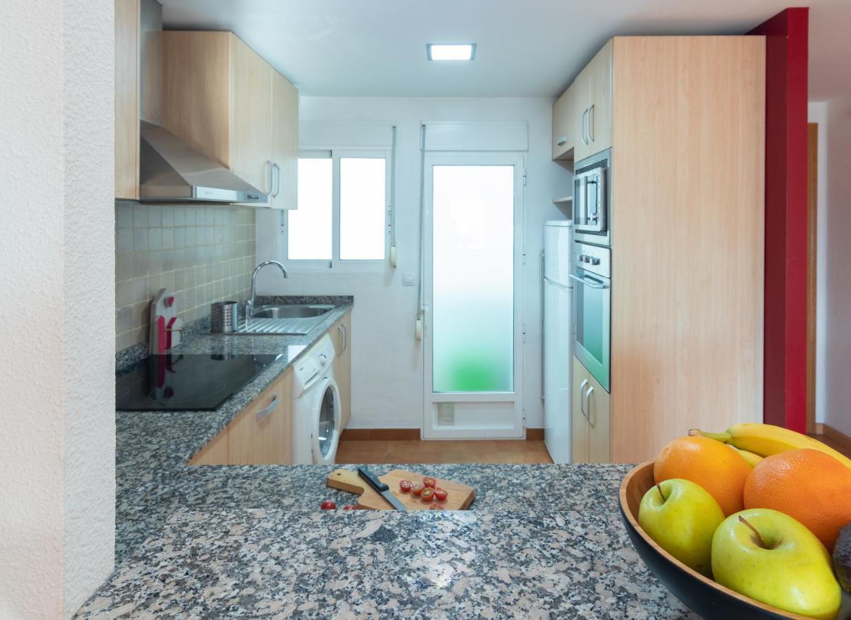 Luminoso. Comodo. Acogedor. Wifi. Junto A Ave Valencia Exterior foto