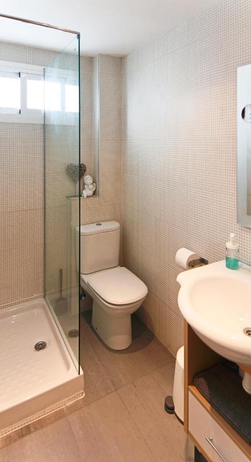 Luminoso. Comodo. Acogedor. Wifi. Junto A Ave Valencia Exterior foto